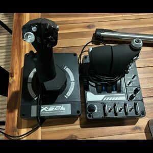 Logitech X56 H.o.t.a.s. RGB Throttle and Stick Simulation Controller - Black